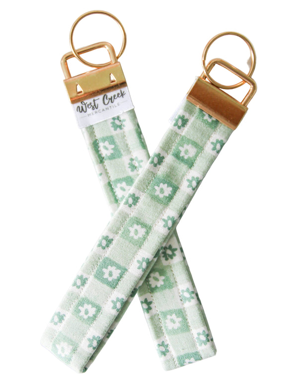 Green Gingham Daisies Keychain Wristlet
