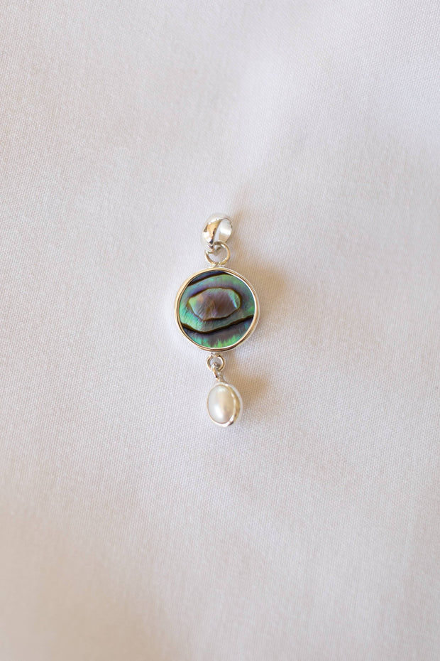 Shell & Pearl Necklace (Handmade): Mother of Pearl