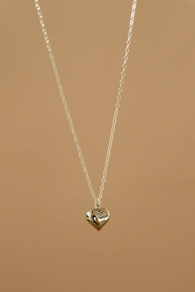 SILVER CLARA PUFF HEART NECKLACE: Silver