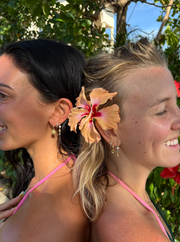Elise Hoops: Gold