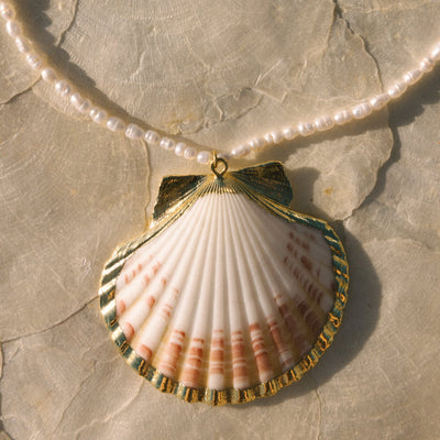 Scallop Shell Pearl Necklace