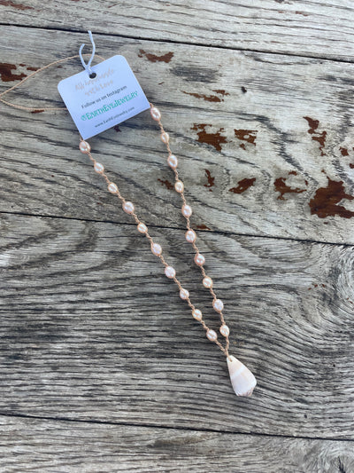 Woven Seashell/Pearl Necklace - Pink