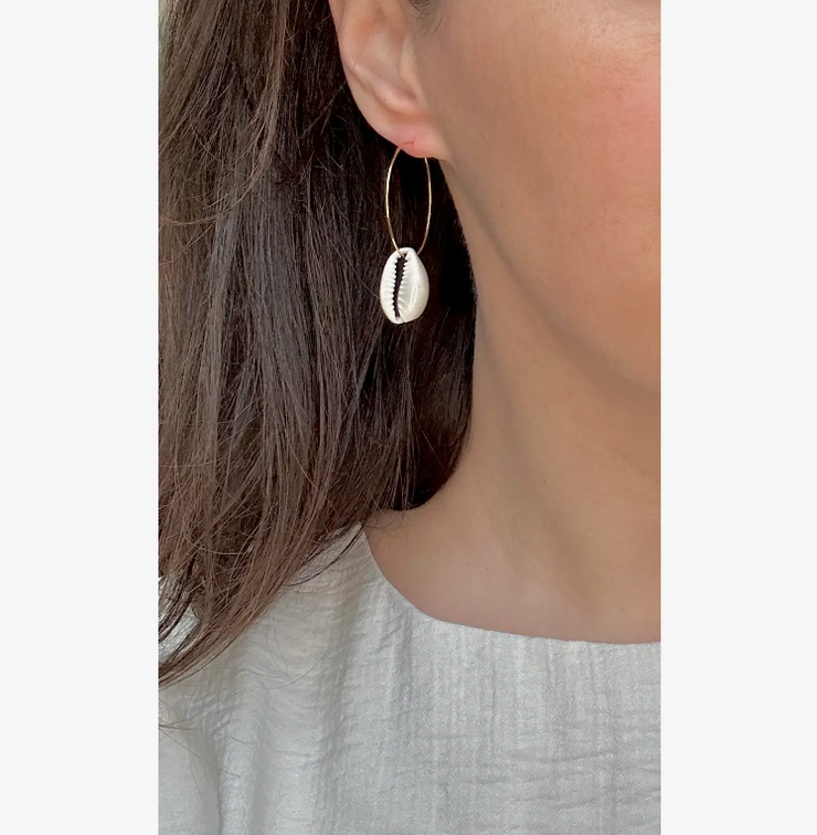 Medium Shell Hoop Earrings