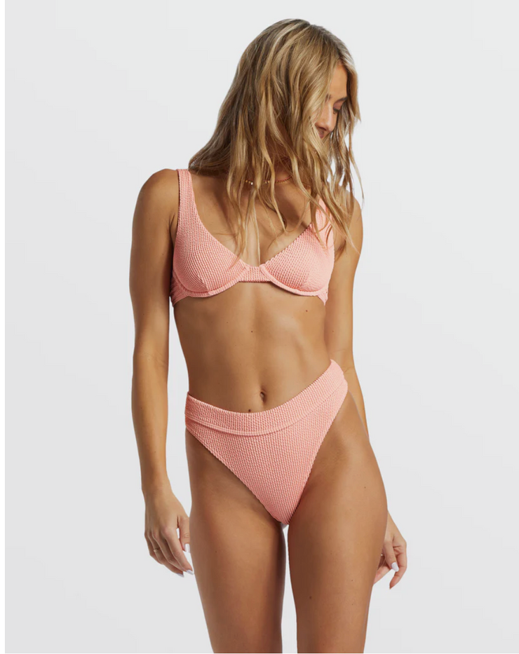 Summer High Ruby Underwire Bikini Top - Peach Tart