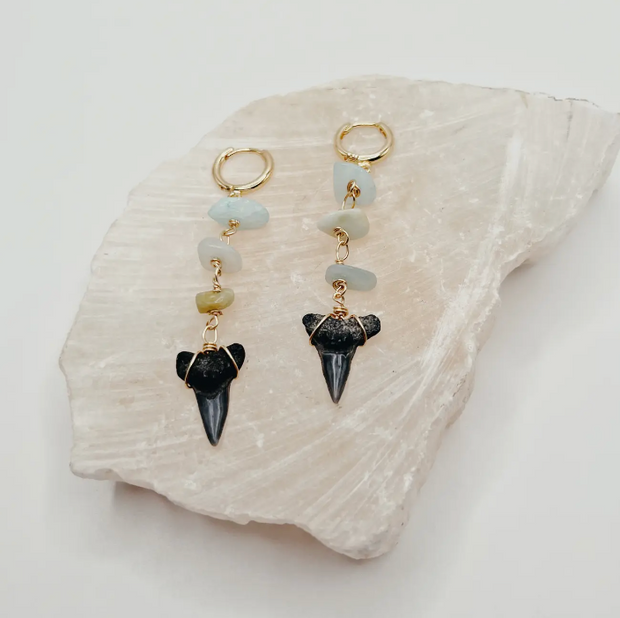 Dainty Shark Tooth Hoop Earrings with Gemstone Chip