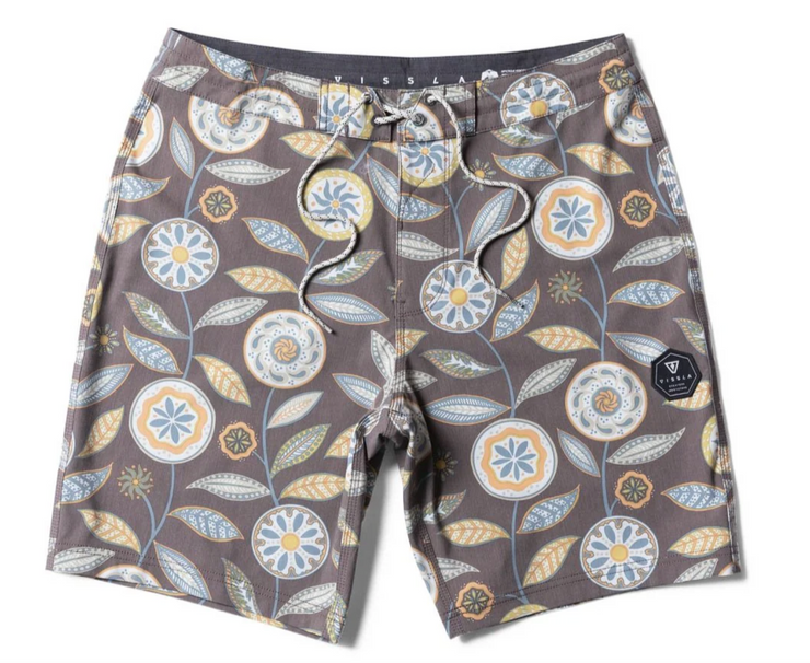 Medallions 18.5" Boardshort - Dark Earth