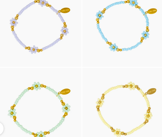 Tiny Daisies & Hearts Bracelet