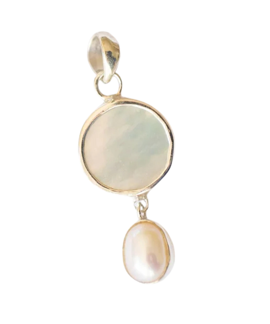 Shell & Pearl Necklace (Handmade): Mother of Pearl