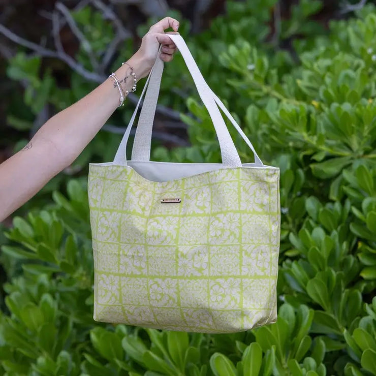 Hibiscus Lime Quilt Tote