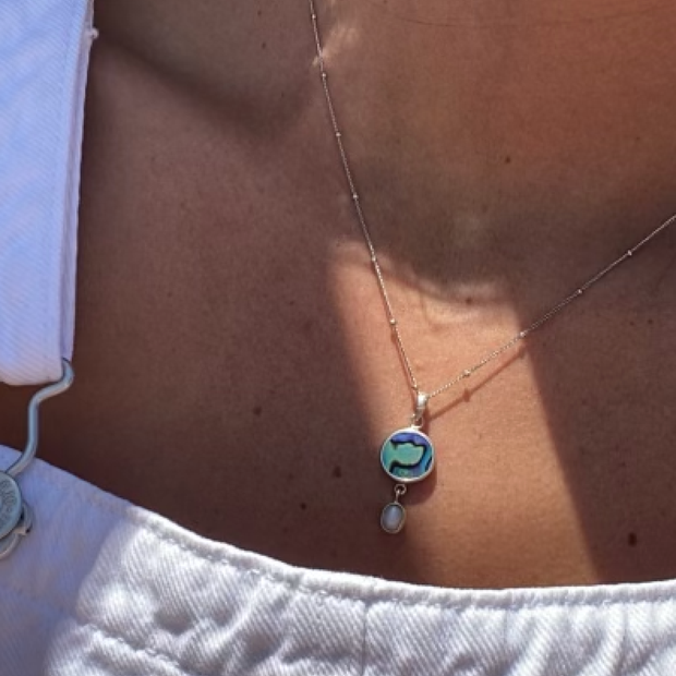 Shell & Pearl Necklace (Handmade): Mother of Pearl