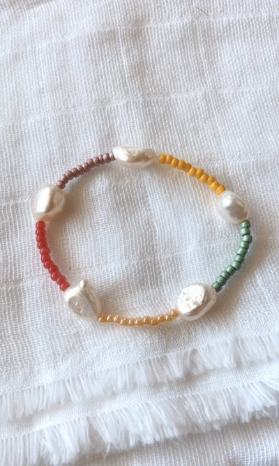 Logan Tay Bracelet - Rainbow Pearl